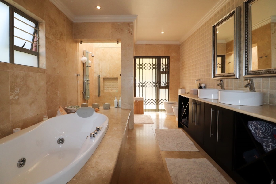 4 Bedroom Property for Sale in Wilkoppies North West
